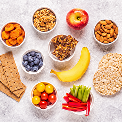 O Mito dos “Snackzinhos Saudáveis” para Emagrecimento
